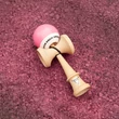 Kendama Krom POP roz sticky