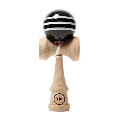 kendama play